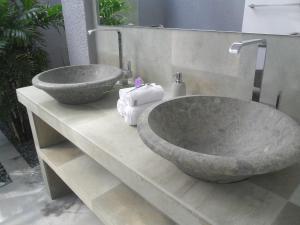 Bany a Ju'Blu Hotel