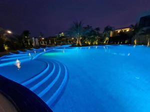 Bazén v ubytování Castle Bayview Resort & Spa nebo v jeho okolí
