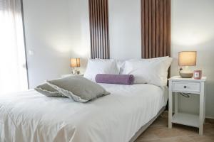 Postel nebo postele na pokoji v ubytování #K10 Chic 1 BR apartment in the centre of Volos