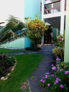 Zahrada ubytování Flat Taperapuã Praia Village - Bahia + 33 fotografií