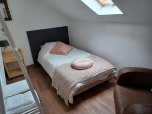 Posteľ alebo postele v izbe v ubytovaní La maison d'adèle