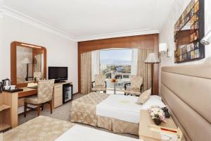 Gallery image of Izmir Palas Hotel in İzmir