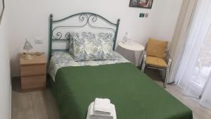 Postel nebo postele na pokoji v ubytování un passo dal mare