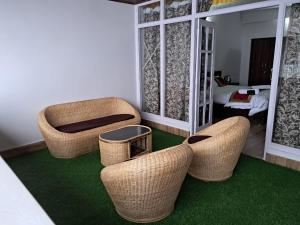 A bed or beds in a room at The Sherpa's Abode