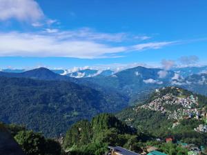 A general mountain view or a mountain view taken from the homestay