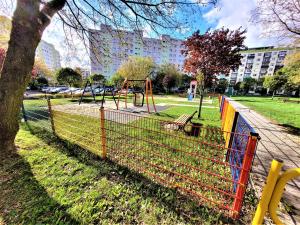 Detský kútik v ubytovaní Apartament Gliwice Centaura, klimatyzacja