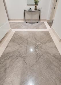 Billede fra billedgalleriet på High End 1 BR Apt, 2 Beds Desirable Chigwell CHCL F3 i Chigwell