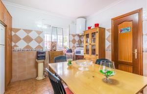 Zdjęcie z galerii obiektu 3 Bedroom Lovely Home In Sedella w mieście Sedella