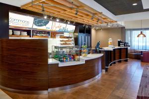 Sonesta Select Raleigh Durham Airport Morrisville酒廊或酒吧区