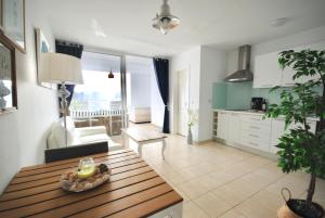 A seating area at Sailor Lovers - Jacuzzi Fuerteventura