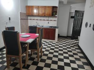 Kuchnia lub aneks kuchenny w obiekcie Apartamento Ciudad Amurallada 102B