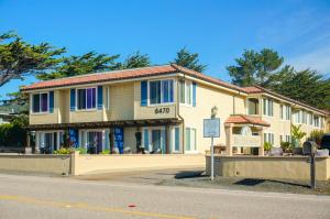 Gallery image of Blue Dolphin Inn in Cambria