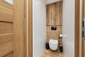 Kúpeľňa v ubytovaní Stylish Kwiska Apartment Wrocław by Noclegi Renters