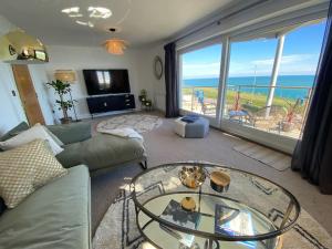 Gallery image of Cliff Top Heights-Beach front house near Brighton in Rottingdean