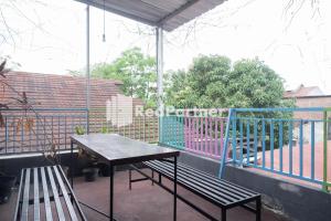 Balkón nebo terasa v ubytování Athaya Hotel Syariah near UGM Yogyakarta Mitra RedDoorz