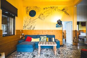Posezení v ubytování Wild East Country House