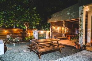 Patio nebo venkovní prostory v ubytování Wild East Country House