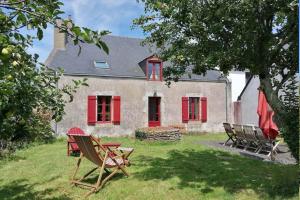 Vonkajšia záhrada v ubytovaní LA VILLA GABRIELLE - ENTRE BOURG ET PLAGE