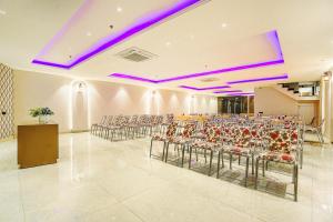Ärikülastajate ala ja/või konverentsiruum majutusasutuses Hotel Grand Cabbana By Levelup Hotels