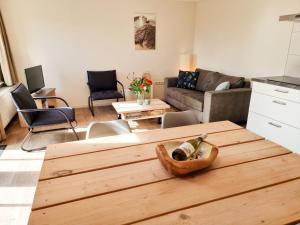 Χώρος καθιστικού στο Rustig gelegen Vakantiehuis AK10