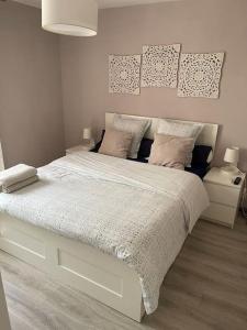 Łóżko lub łóżka w pokoju w obiekcie Maison tout confort en Touraine 4 chambres