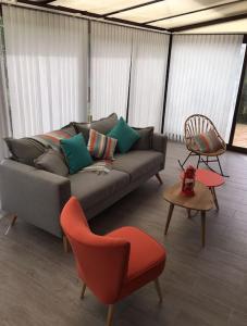 Część wypoczynkowa w obiekcie Maison tout confort en Touraine 4 chambres