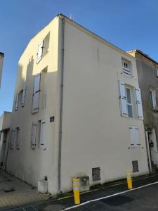Budova, v ktorej sa apartmán nachádza