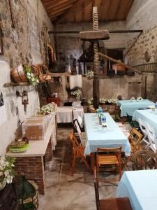 Restaurace v ubytování Villa Etna Masi' + 64 fotografií