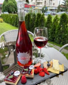 Φωτογραφία από το άλμπουμ του Hotel & Business Center Trakia σε Stamboliyski