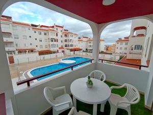 Bazén v ubytovaní Dulos House Pool and free wifi alebo v jeho blízkosti
