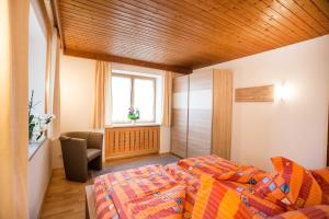 Postel nebo postele na pokoji v ubytování Ferienwohnung Schmid