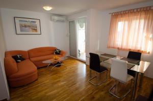 Posezení v ubytování Apartments and Rooms Mišić