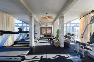 Fitness centrum a/nebo fitness zařízení v ubytování Ambar Hotel