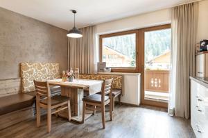 Köök või kööginurk majutusasutuses Haus Kreidl
