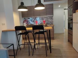 A kitchen or kitchenette at Precioso apartamento en Puente Vallecas, Madrid. Még 3 kép