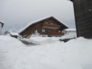 Haus Schneider durante l'inverno