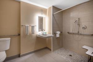 Bagno di Holiday Inn Poughkeepsie by IHG