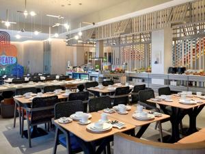 Restoran ili neka druga zalogajnica u objektu ibis Styles Semarang Simpang Lima