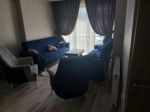 Seating area sa كومبوند جميش بارك -سينورت- اسطمبول-تركيا