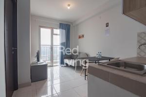 Fotografie z fotogalerie ubytování RedLiving Apartemen Mekarwangi Square - M Express v destinaci Bandung