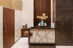 Členové personálu v ubytování Lemon Tree Hotel, Kalina BKC, Mumbai