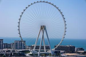 Fotografie z fotogalerie ubytování Incredible Sea View apartment in the JBR, 2 BR, BAHAR 2, the 21st floor v Dubaji