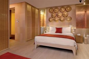 Uma cama ou camas num quarto em Hotel Madera Hong Kong