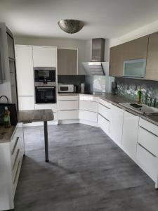 Kuchyňa alebo kuchynka v ubytovaní Haus Hamburg