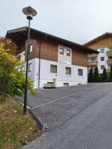 Budova, v ktorej sa apartmán nachádza