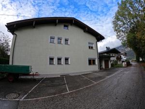 Budynek, w którym mieści się apartament