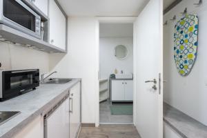 Kuchyňa alebo kuchynka v ubytovaní K27- Boutique Apartments, Best Location, by BQA