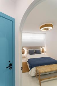 A bed or beds in a room at HORIZON VACATION HOME - Aloe 112 Még 9 kép