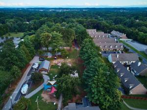an overhead view of a small town with trees and houses at Cozy Quiet 2 Bedroom 2 Bath Townhome W Kitchen, Patio in Knoxville