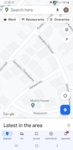 Captura de pantalla de un teléfono móvil con mapa en MAMA'S FLAT - ΤΟ ΔΙΑΜΕΡΙΣΜΑ ΤΗΣ ΜΑΜΑΣ en Strovolos